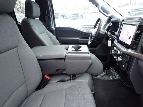 Certified 2025 Ford F150 XLT w/ Equipment Group 301A Standard image 9