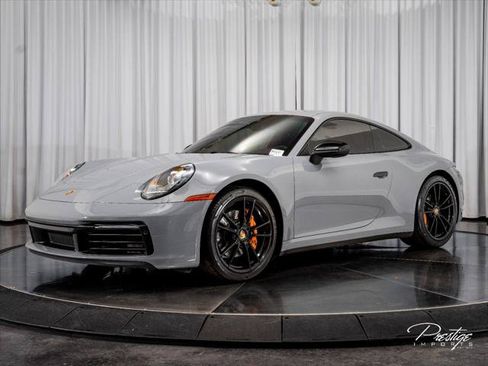 Used 2021 Porsche 911 Carrera RWD image 4