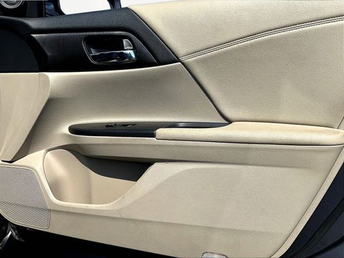 Used 2014 Honda Accord EX-L image 28