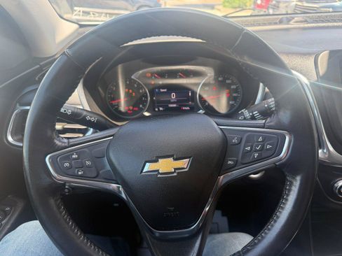 Used 2019 Chevrolet Equinox LT FWD image 9