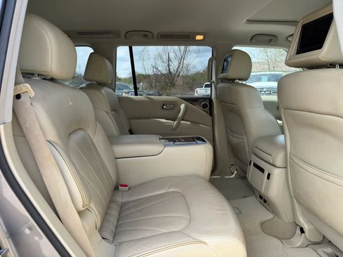 Used 2014 INFINITI QX80 2WD w/ Deluxe Touring Package image 24