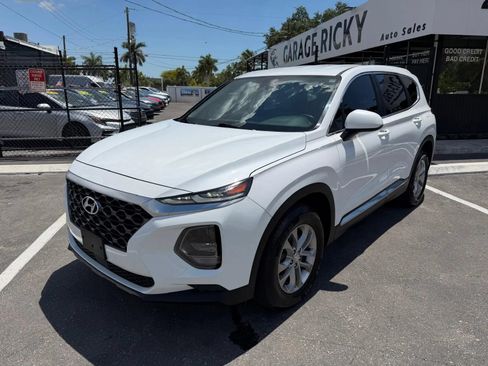 Used 2019 Hyundai Santa Fe SE AWD/4WD image 9