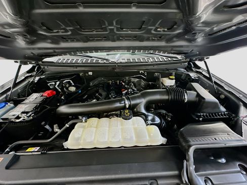 Used 2024 Ford Expedition Max XLT image 36