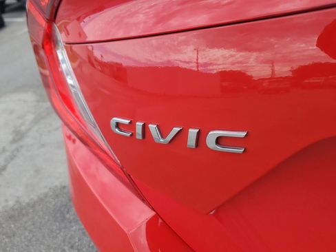 Used 2020 Honda Civic Sport image 10