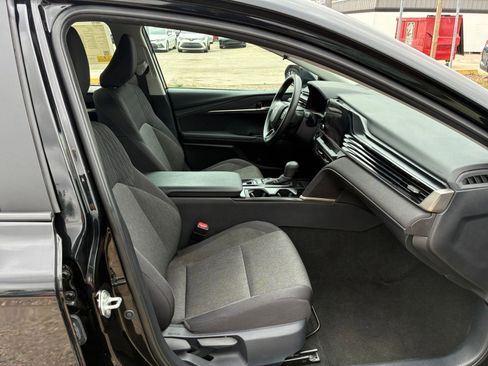 Used 2025 Toyota Camry LE FWD image 30