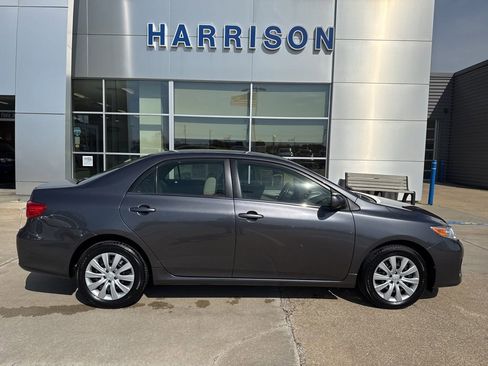 Used 2013 Toyota Corolla LE image 4