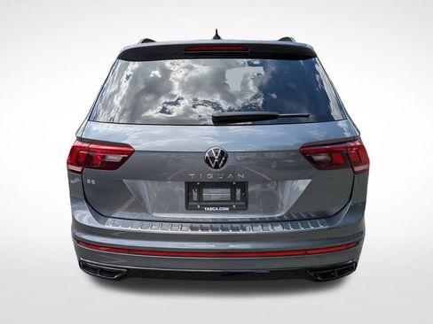 Used 2023 Volkswagen Tiguan SE R-Line FWD image 5