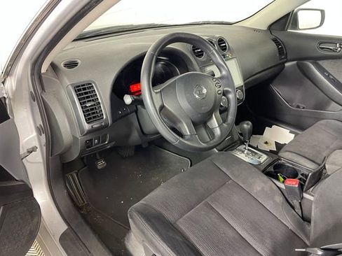 Used 2011 Nissan Altima 2.5 S FWD image 3