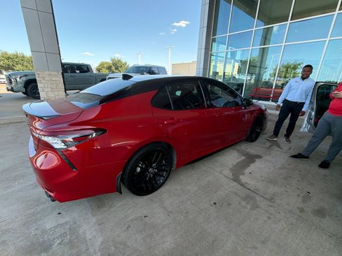 Used 2021 Toyota Camry XSE w/ Navigation Package FWD image 9