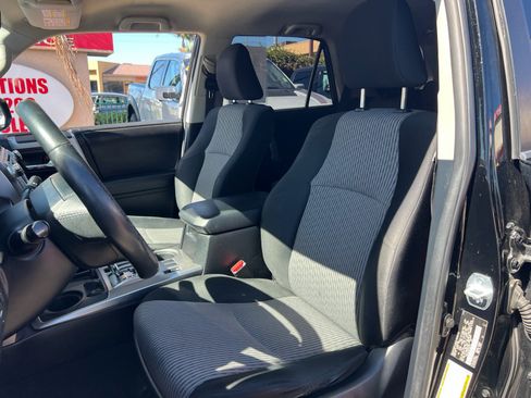 Used 2014 Toyota 4Runner SR5 RWD image 11