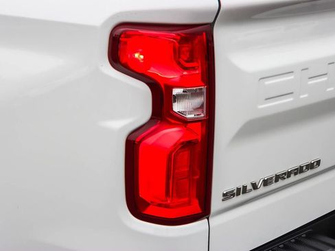 Used 2021 Chevrolet Silverado 1500 LTZ w/ Z71 Off-Road Package image 8