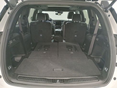 Used 2024 Jeep Grand Cherokee L Limited w/ Luxury Tech Group II image 26