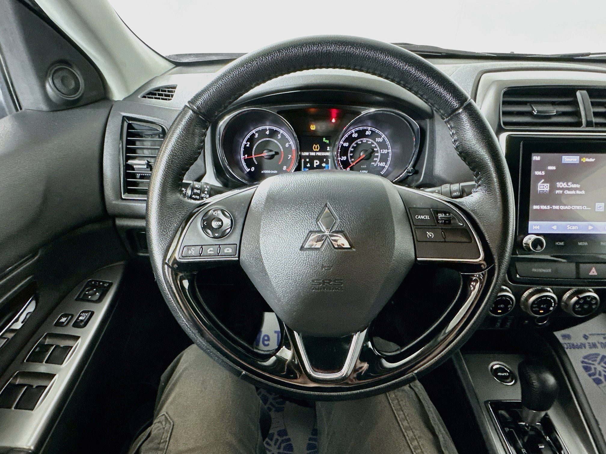 Used 2024 Mitsubishi Outlander Sport SE AWD/4WD image 11