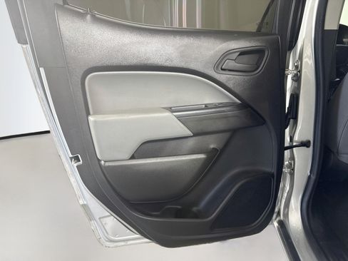 Used 2018 Chevrolet Colorado W/T w/ WT Convenience Package RWD image 24