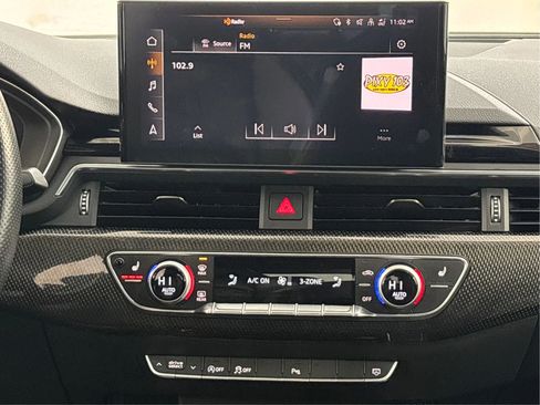 Used 2021 Audi S4 Premium Plus w/ Premium Plus Package image 19