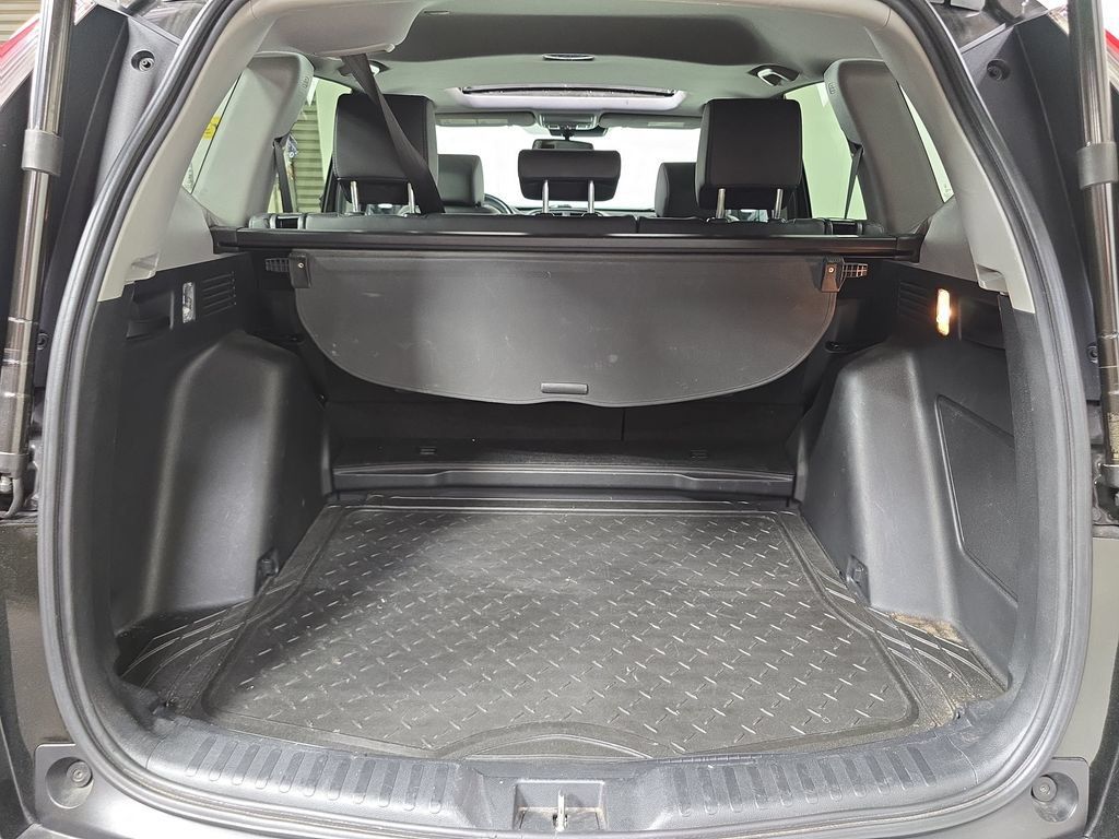 Used 2017 Honda CR-V Touring image 25