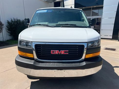Used 2024 GMC Savana 2500 w/ Driver Convenience Package image 2