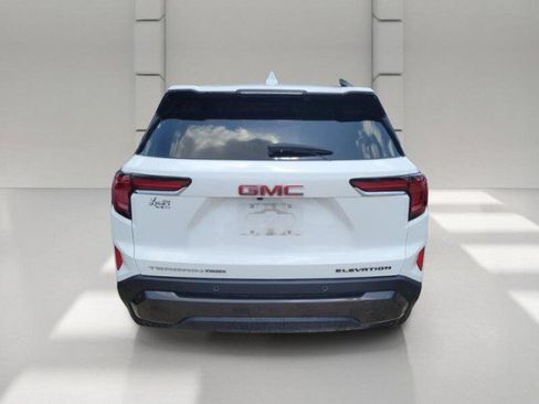 Used 2025 GMC Terrain Elevation AWD/4WD image 4