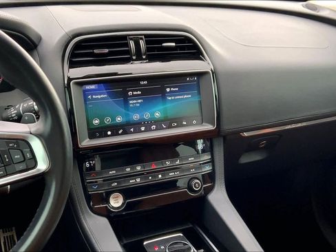 Used 2019 Jaguar F-PACE Portfolio image 6