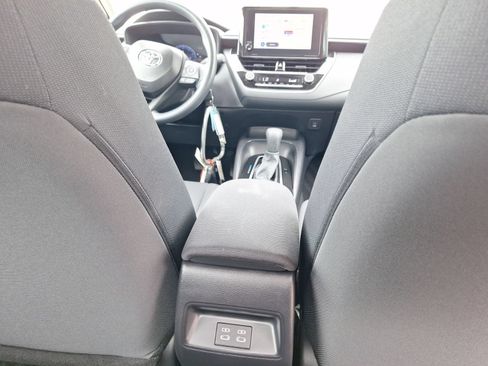 Used 2026 Toyota Corolla LE FWD image 31