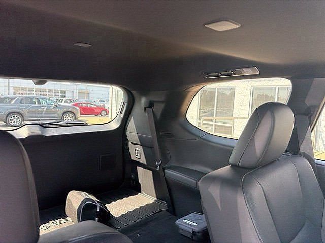 Used 2026 Lexus TX 500h AWD w/ Technology Package image 14