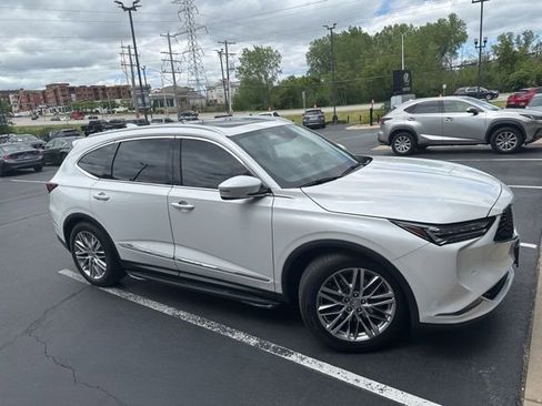 Used 2024 Acura MDX SH-AWD w/ Advance Package image 4