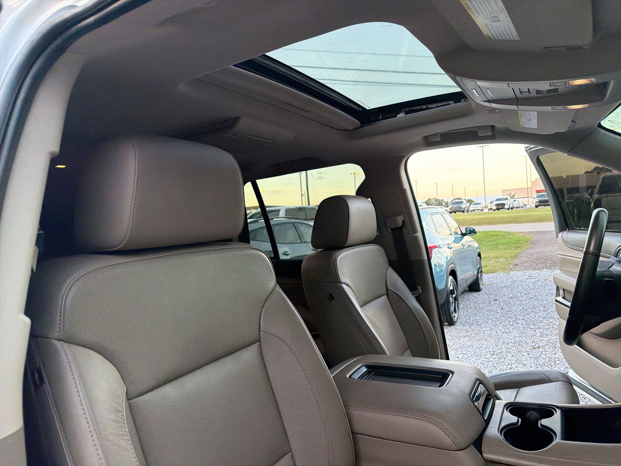 Used 2018 GMC Yukon SLT w/ Open Road Package RWD image 29