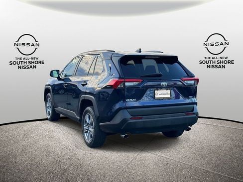 Used 2024 Toyota RAV4 XLE AWD/4WD image 7