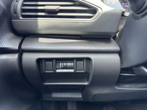 Used 2024 Subaru Crosstrek 2.5i Wilderness w/ Crosstrek Mirror Package AWD/4WD image 23