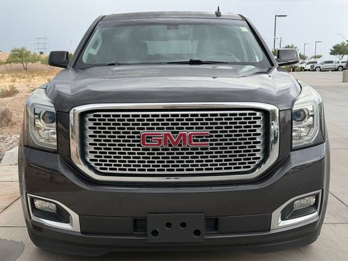 Used 2017 GMC Yukon SLE w/ Convenience Package AWD/4WD image 2