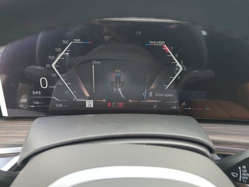 Used 2026 BMW X5 sDrive40i w/ M Sport Package RWD image 19