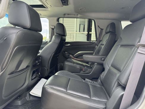 Used 2015 Chevrolet Tahoe LTZ AWD/4WD image 9
