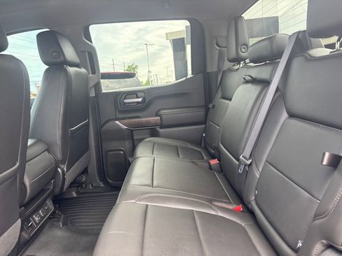 Used 2019 GMC Sierra 1500 SLT AWD/4WD image 29