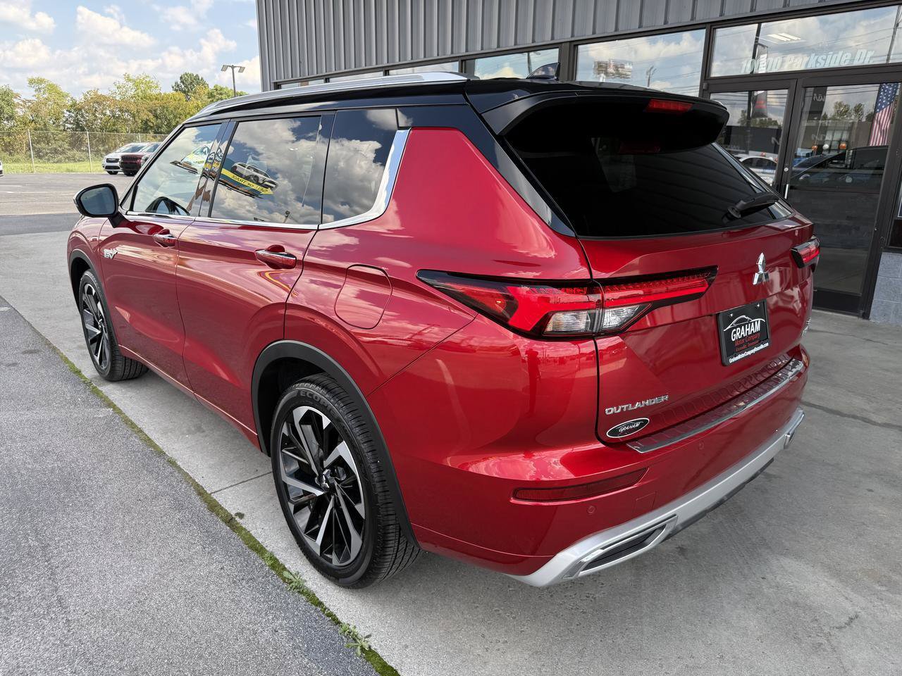 Used 2025 Mitsubishi Outlander SEL AWD/4WD image 6