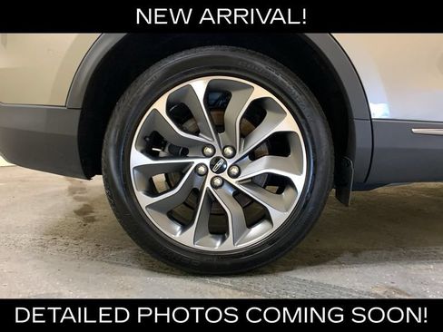 Used 2023 Lincoln Nautilus Reserve AWD/4WD image 16