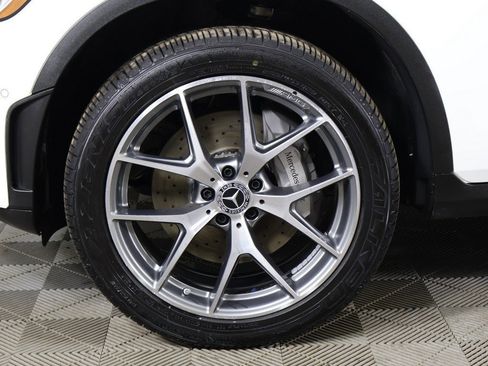 Used 2023 Mercedes-Benz GLC 300 4MATIC Coupe image 23