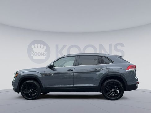 Used 2022 Volkswagen Atlas Cross Sport SE AWD/4WD image 2