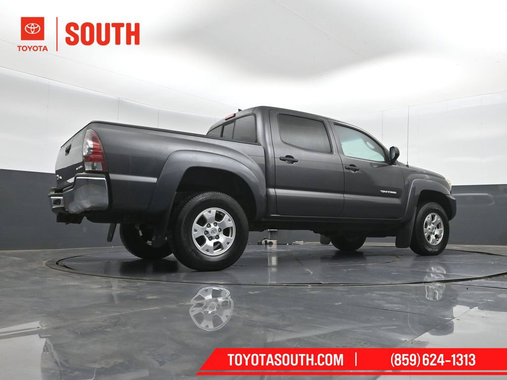 Used 2012 Toyota Tacoma 4x4 Double Cab w/ SR5 Pkg image 29