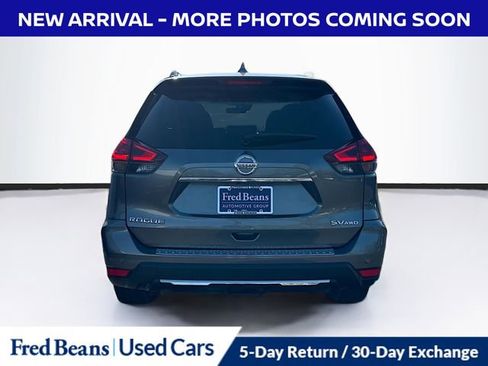 Used 2020 Nissan Rogue SV w/ Premium Package image 6