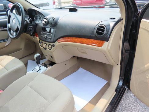 Used 2011 Chevrolet Aveo LT w/ Power and Convenience Package FWD image 16