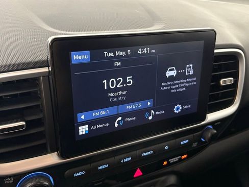 Used 2025 Hyundai Venue SEL FWD image 27