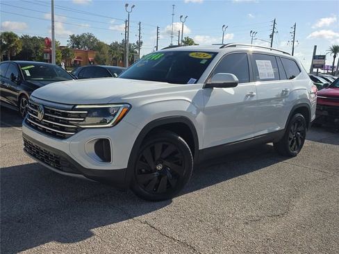 Used 2024 Volkswagen Atlas SE w/ Black Wheel Package FWD image 27
