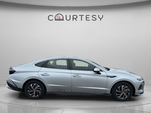New 2026 Hyundai Sonata Blue image 5