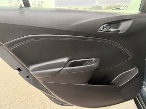 Used 2017 Chevrolet Cruze Premier image 26