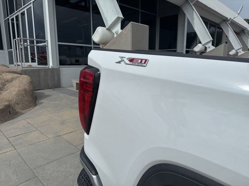 Used 2021 GMC Sierra 1500 SLT AWD/4WD image 7