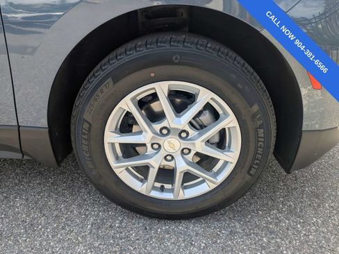 Used 2024 Chevrolet Equinox LS w/ LS Convenience Package FWD image 11