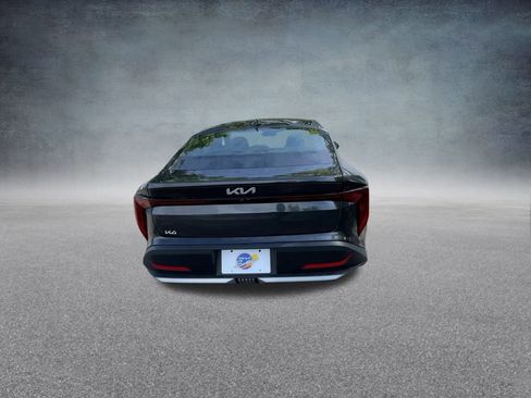 Used 2025 Kia K4 LX image 22