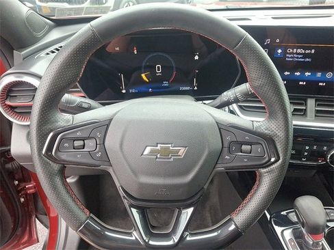 Used 2024 Chevrolet Trax RS w/ Driver Confidence Package image 19