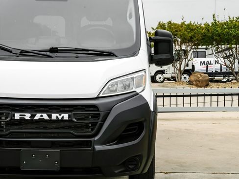 Used 2023 RAM ProMaster 2500 image 40
