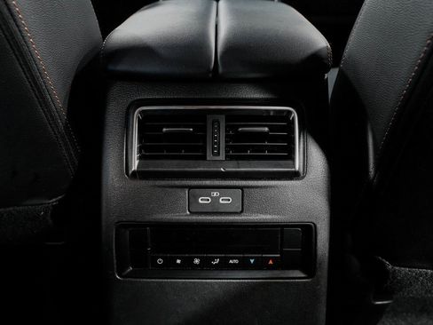 Used 2024 MAZDA CX-90 3.3 Turbo w/ Preferred Plus image 37